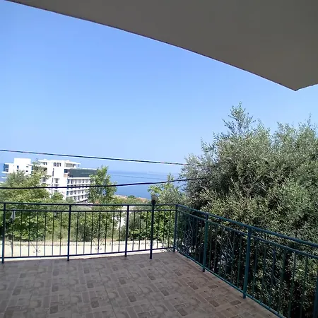 בית נופש Fotula's House 7